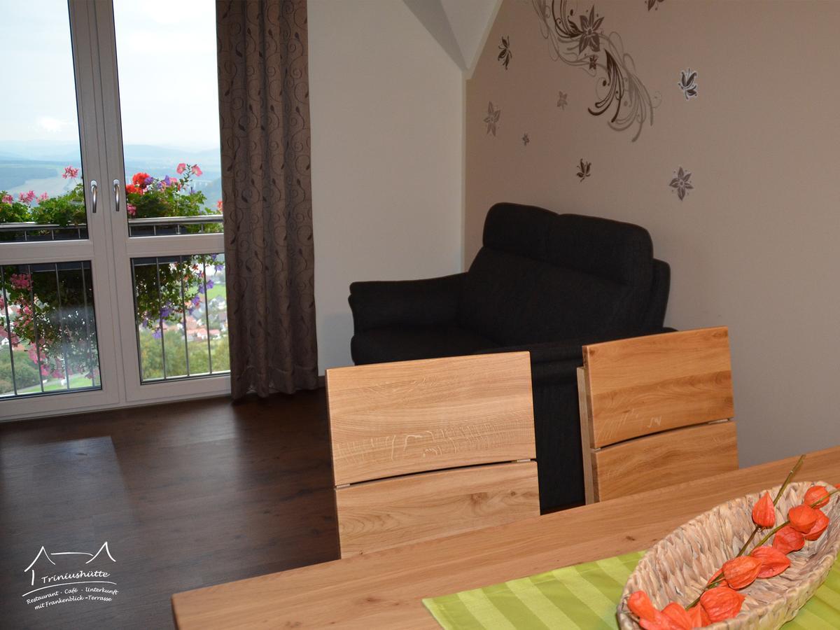 Die Triniushuette "Thueringens Schoenste Aussicht" Rauenstein Chambre photo